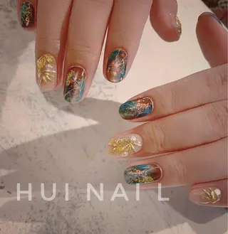 ミディアム めぐみのネイルサロン スタッフ練習のネイルデザイン