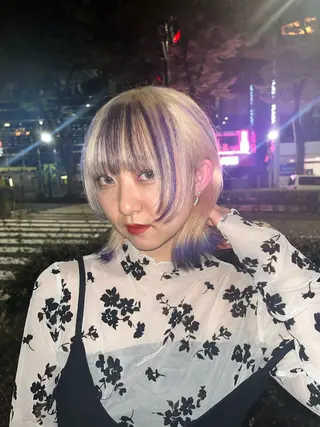 セミロング カラー ヘアアレンジ 🩶【推しハイトーン 】yuzu🩶のヘアスタイル