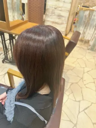 カラー 栗林 萌々のヘアスタイル