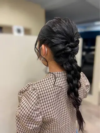 ロング ヘアアレンジ ワタナベ リリコのヘアスタイル