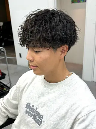 パーマ メンズ シャドウパーマ/ 波巻パーマYu-Kiのヘアスタイル