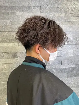 パーマ 海外風カラー enaのヘアスタイル