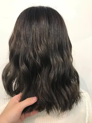 ミディアム カラー i sのヘアスタイル