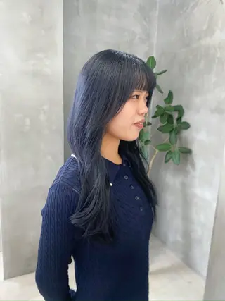 ロング 谷口 瑠愛のヘアスタイル