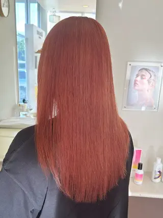 セミロング 小澤 志穂のヘアスタイル