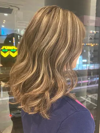 セミロング カラー welring hair salonのヘアスタイル