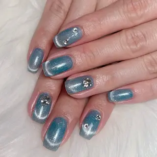 ネイル Moon's🌙🪄 Shioriのネイルデザイン