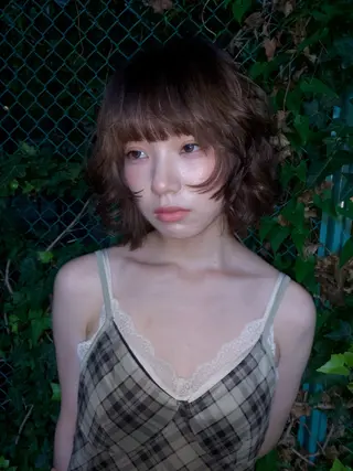 ミディアム カラー ヘアアレンジ yiye shioriのヘアスタイル
