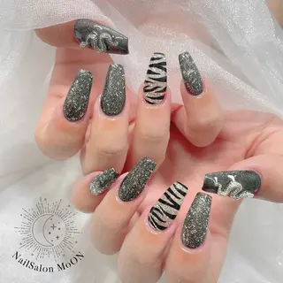 ネイル MoON...❤︎ MeGuのネイルデザイン