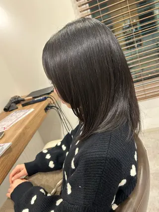 セミロング パーマ no4ナチュラル戸祭所属・山越 美裕樹のヘアスタイル