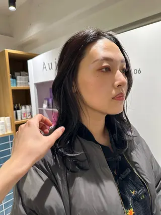 ミディアム カラー 切りっぱなし/髪質 改善矯正/さやか🫧のヘアスタイル