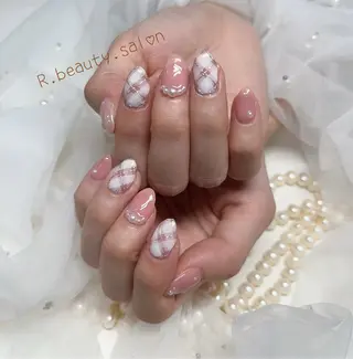ネイル R.beauty サロンのネイルデザイン