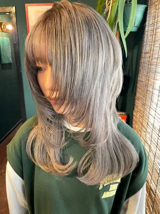 セミロング vivre libreのヘアスタイル