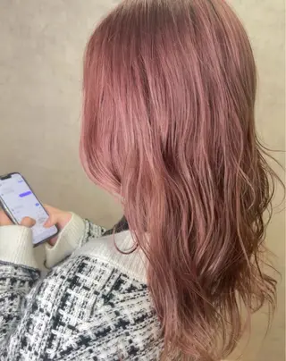 カラー カイト/透明感カラー /艶髪のヘアスタイル