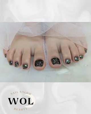 ネイル WOL🌙 momokoのネイルデザイン