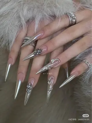 ネイル ☁️Yun nail Rin☁️のネイルデザイン