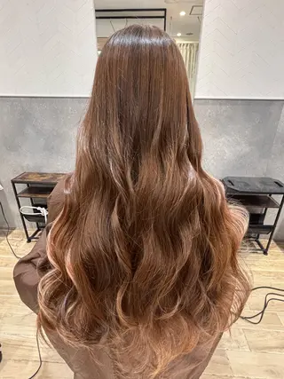 ロング 淺井 さくらのヘアスタイル
