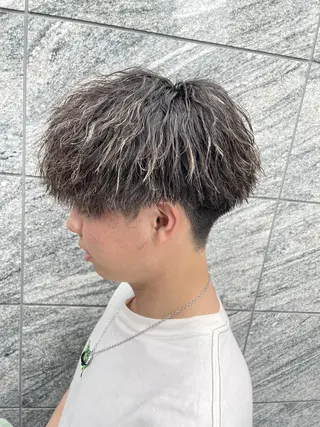 ショート 札幌No.1フェザー KAITOのヘアスタイル