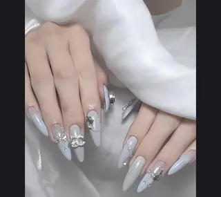 ネイル エリ🫧 nail池袋東口のネイルデザイン