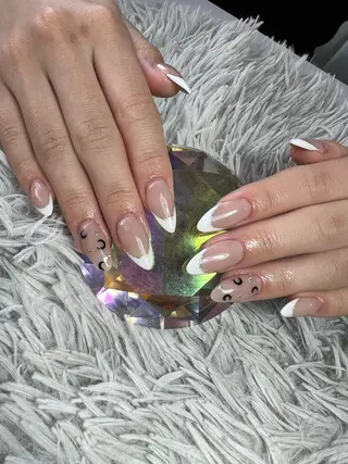 ネイル シェヌネイル JURAのネイルデザイン