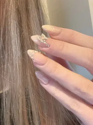 カラー AIN Nailのネイルデザイン