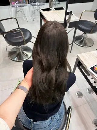 ロング カラー 大村 咲羅のヘアスタイル