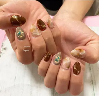 ネイル 石野 広佳のネイルデザイン