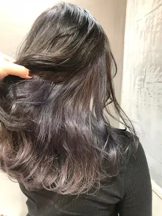 セミロング カラー 櫻井 愛弓のヘアスタイル
