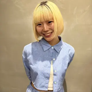 ミディアム カラー 瑠己杏 :ボブ/ ハイトーンワンカラーのヘアスタイル
