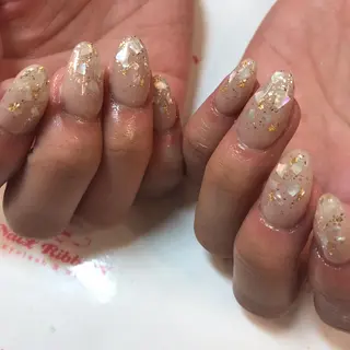 ネイル ネイルリボン 受付スタッフのネイルデザイン