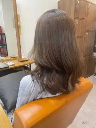 セミロング 石川 理恵のヘアスタイル
