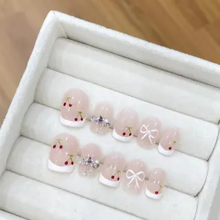 ネイル KIMI 🐰のネイルデザイン