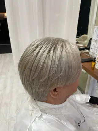 ショート カラー メンズ 中嶋 紘夢のヘアスタイル