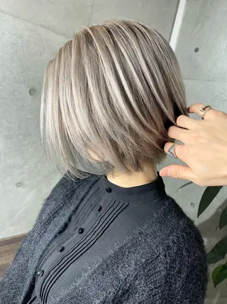 カラー かずくん🦩名古屋 ハイトーン/レイヤーのヘアスタイル