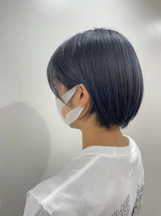ショート カラー akane .のヘアスタイル