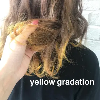 ロング カラー オリーブ/アッシュ やわらか透明感カラーのヘアスタイル