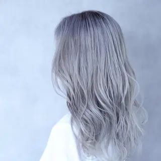 ロング カラー ヘアアレンジ LOOKER所属・looker ルーカーのヘアスタイル