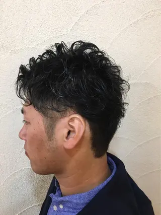ショート パーマ 鈴木 英治のヘアスタイル