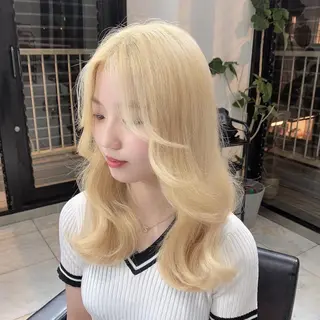 ミディアム カラー RYOSUKE ハイトーンのヘアスタイル