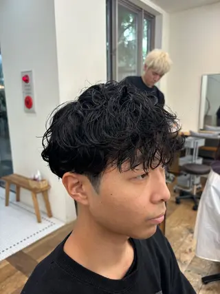 パーマ メンズ よこやま なぎさのヘアスタイル