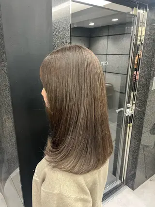 ミディアム 暖色カラー/パラッと Bob/モエのヘアスタイル