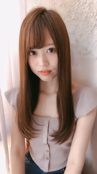 セミロング 代表山口ひな 髪質改善のプロのヘアスタイル