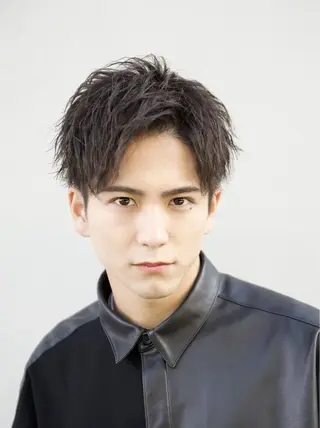 ショート メンズ 東 拓己のヘアスタイル