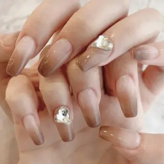 ネイル queensnail 🧸mikaのネイルデザイン