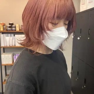 ミディアム maco 艶感ハイトーン🦋のヘアスタイル