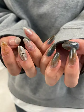 ネイル ユナ🌙 nailのネイルデザイン