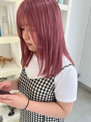セミロング カラー 堀越 美羽のヘアスタイル