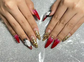 ネイル VIERU 🌈🎀💖のネイルデザイン