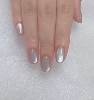 ネイル 瀬沼 里美のネイルデザイン