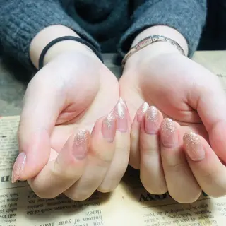 ネイル 🦋 Queenieのネイルデザイン